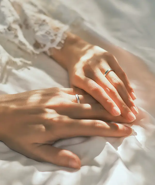 シンプル、だけど 特別。十人十色の“ふたりらしさ”を。